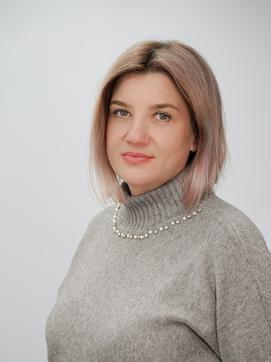 Артамонова Оксана Юрьевна